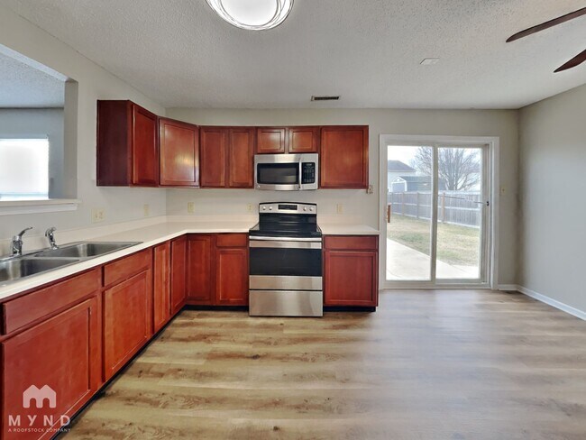 Foto del edificio - 12363 Rose Haven Dr
