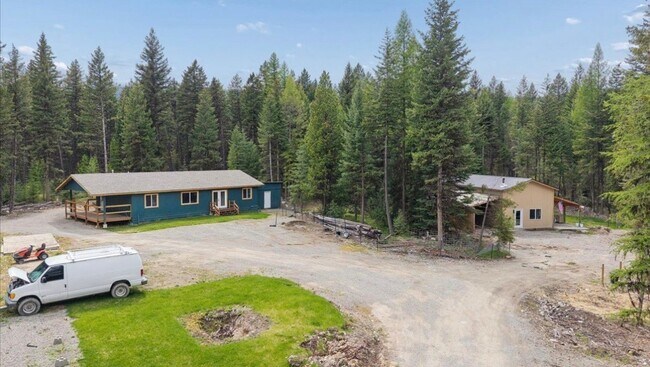Foto del edificio - 352 Whitetail Meadow Rd