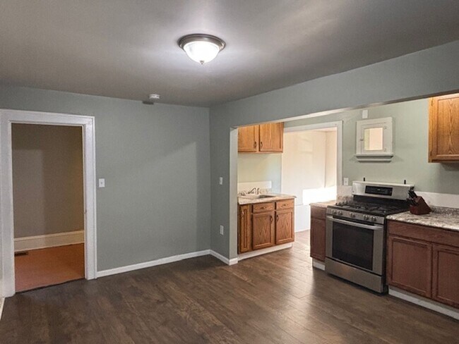 Foto del edificio - 1 BR/1 BA Upper Level Duplex in St. Paul!