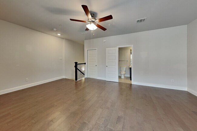 Building Photo - 4417 Benton Ln