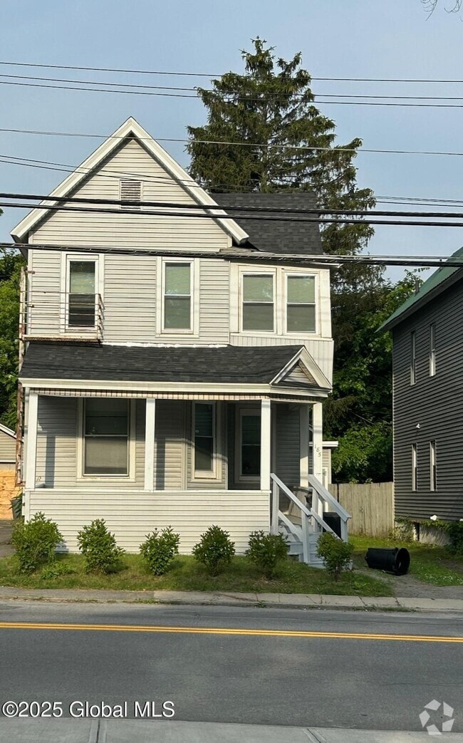 Building Photo - 185 Market St