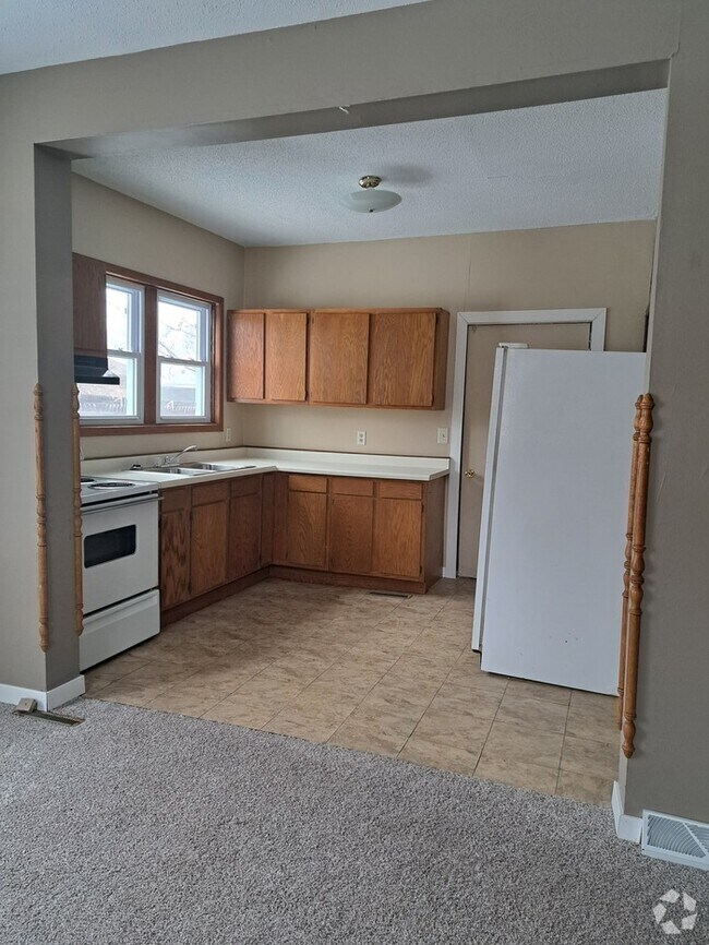 Apartments under 2,500 in Cresco IA 2 Rentals