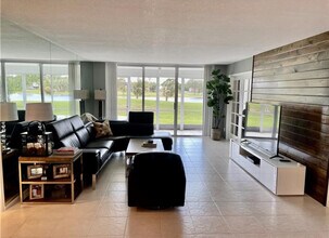 Building Photo - 802 Cypress Blvd