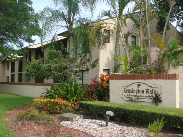 Primary Photo - 6585 Somerset Dr