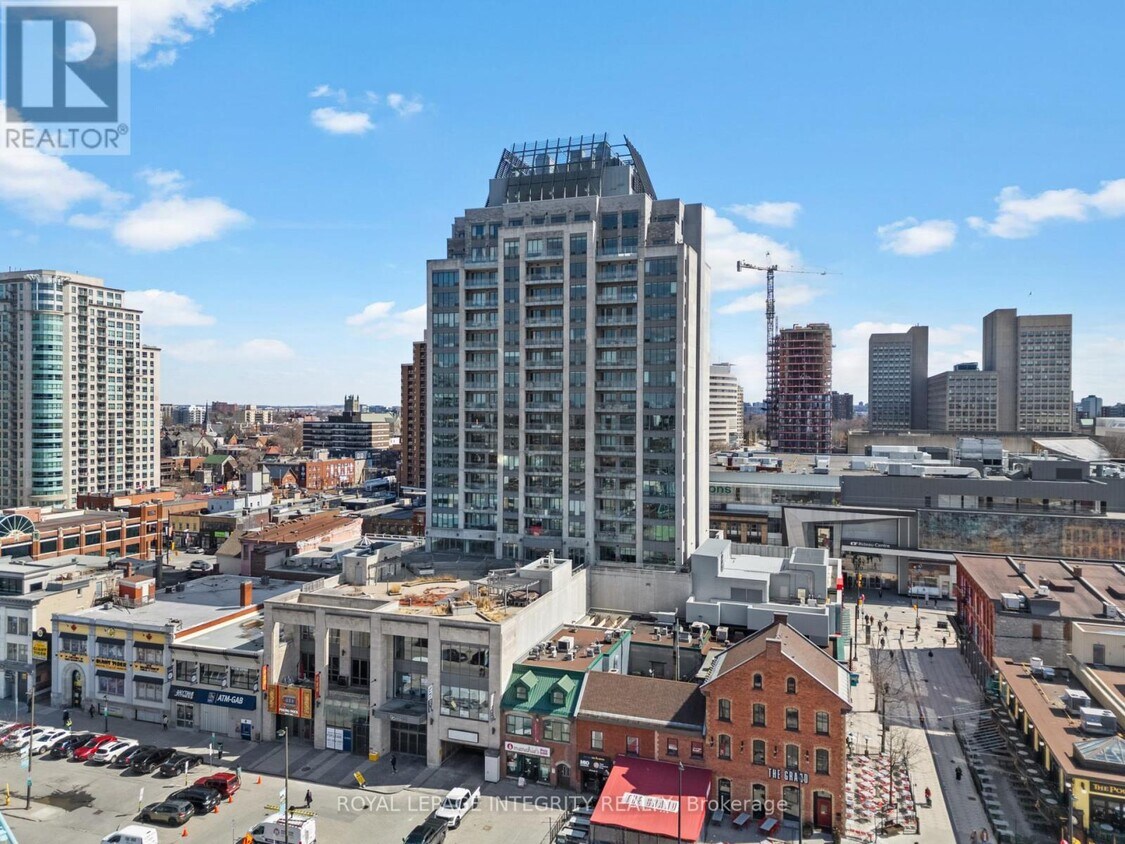 Primary Photo - 90-1290 George St