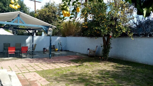 Foto del edificio - 4726 Vincent Ave