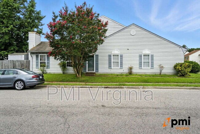 Foto del edificio - 4901 Windbrooke Ct