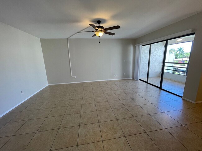 Foto del edificio - ANNUAL RENTAL - 1 BED / 1 BATH AT LAKEWOOD