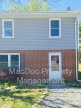 Building Photo - 298 Red Oak Dr