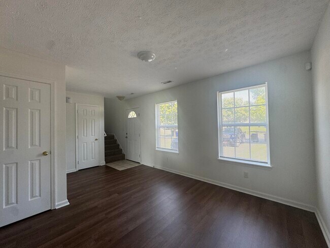 Foto del edificio - 1132 Jonestown Ln