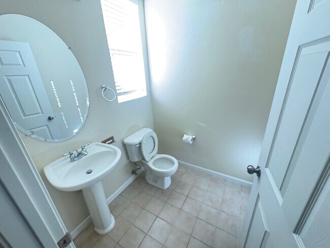 Foto del edificio - 6141 Ingleston Dr