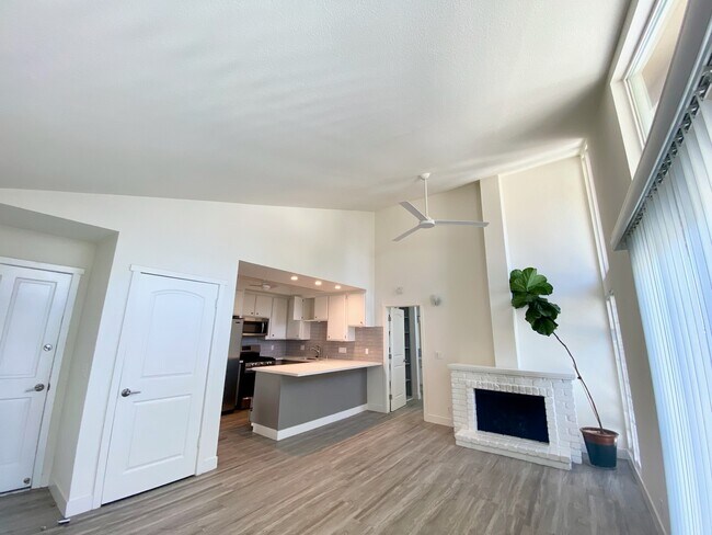 Building Photo - 33902 Olinda Dr
