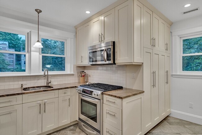 Foto del edificio - 118 Griggs Rd