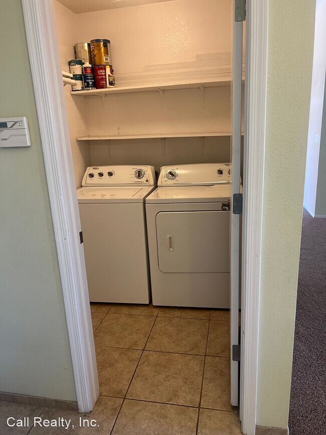 Foto del edificio - 3 br, 2 bath House - 744 E Appaloosa Road