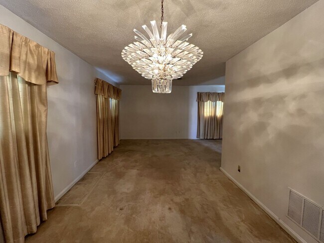 Foto del edificio - Home for Rent in Montgomery