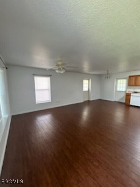 Foto del edificio - 431 W Sagamore Ave