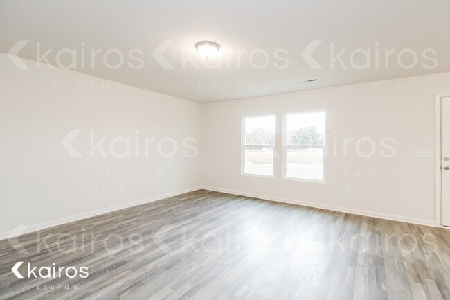 Building Photo - 3914 Miller Dr