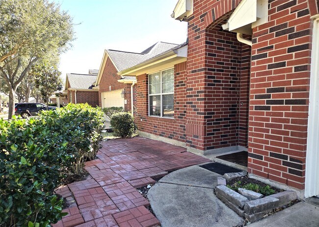 Foto del edificio - 19031 Golden Heath Ln