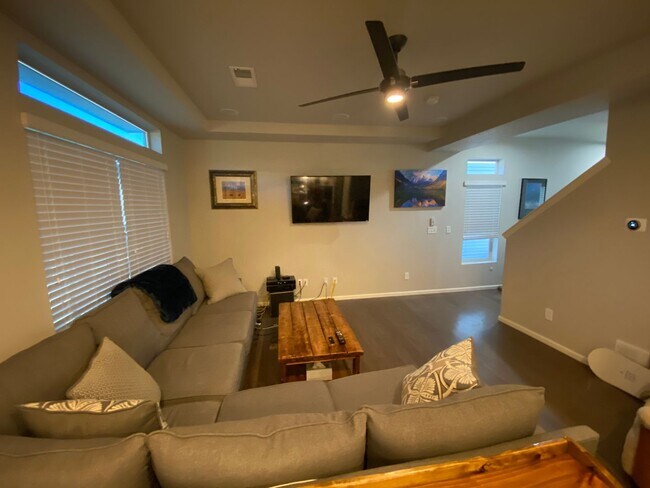 Building Photo - Oakwood 4 Bed 4 Bath Home in Banning Lewis...