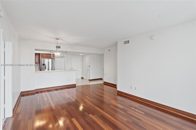 Foto del edificio - 19501 W Country Club Dr