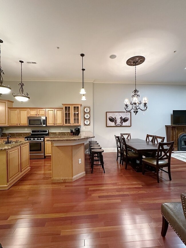 Building Photo - 12 N 3rd St