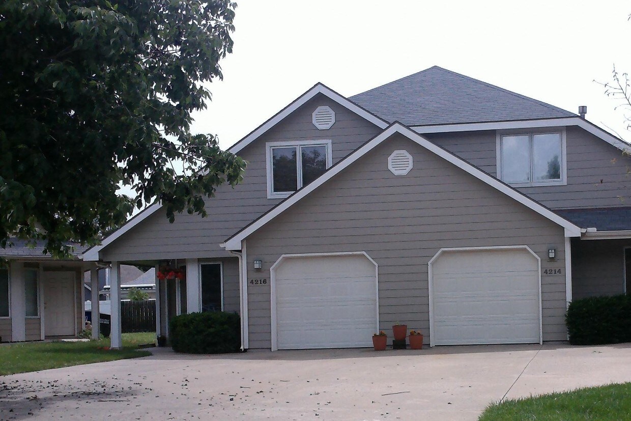Primary Photo - 4216 Timberline Ct