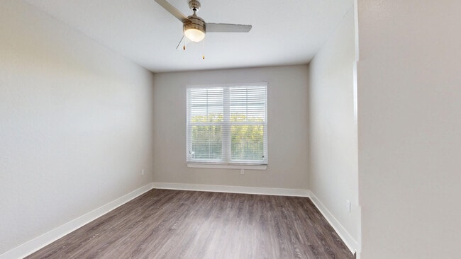 Interior Photo - Peridot Palms
