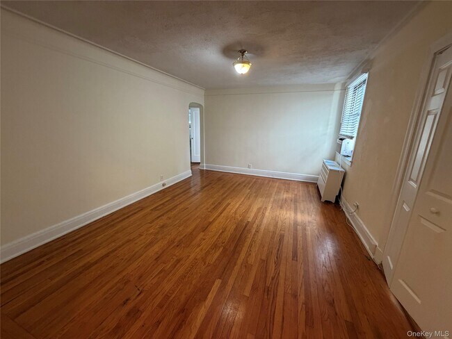 Foto del edificio - 3 Greenridge Ave