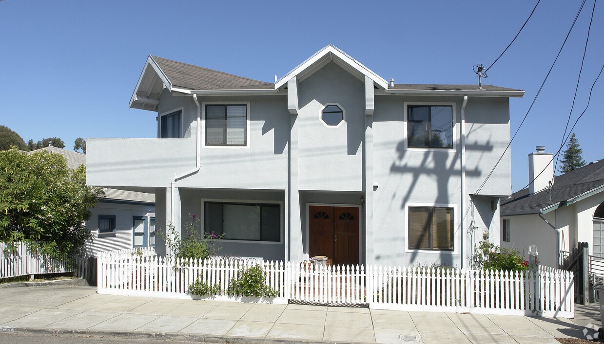Foto del edificio - 4031 Lincoln Ave