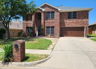 Building Photo - 6812 Edgefield Dr