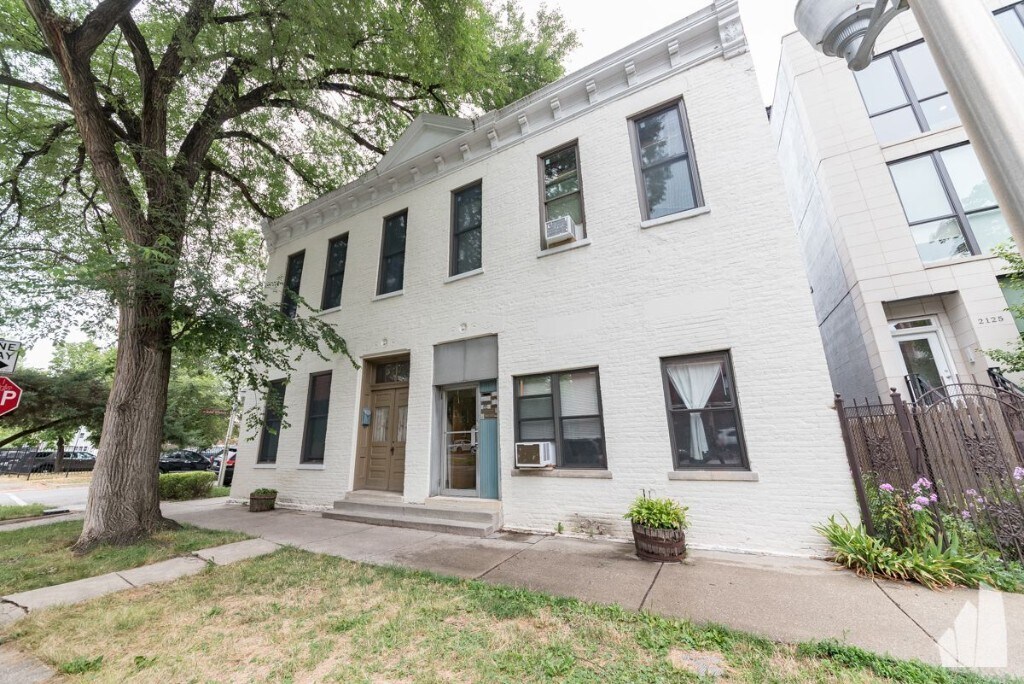 Foto principal - 2131 N Mozart St