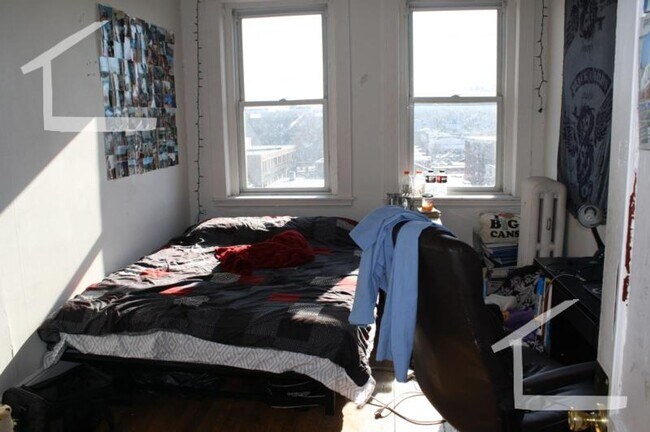 Foto del edificio - 66 Brighton Ave