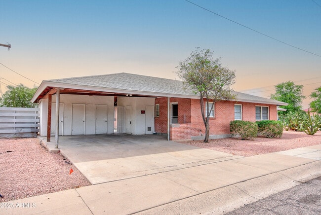Building Photo - 1301 W Osborn Rd
