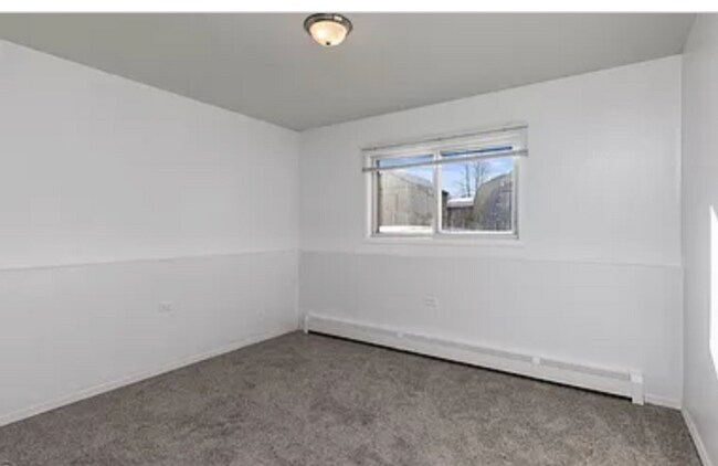 Foto del edificio - 8012 E 4th Ave