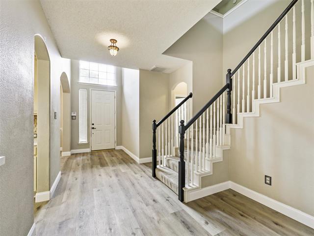 Foto del edificio - 2033 St Ives Dr