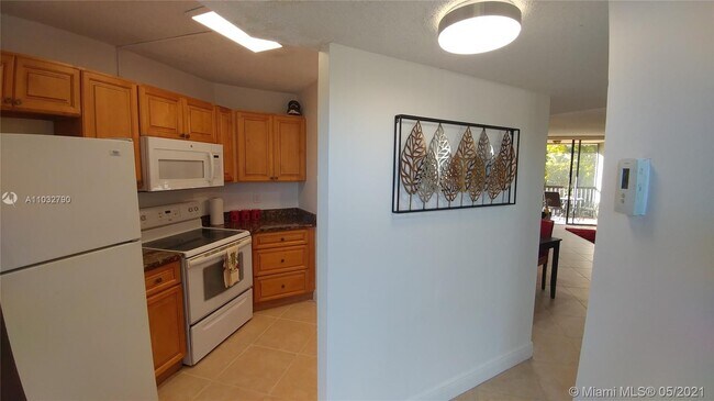 Foto del edificio - 10451 W Broward Blvd