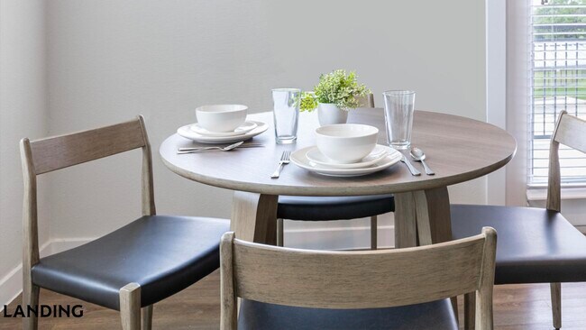 Building Photo - 84 San Filippo Dr SE