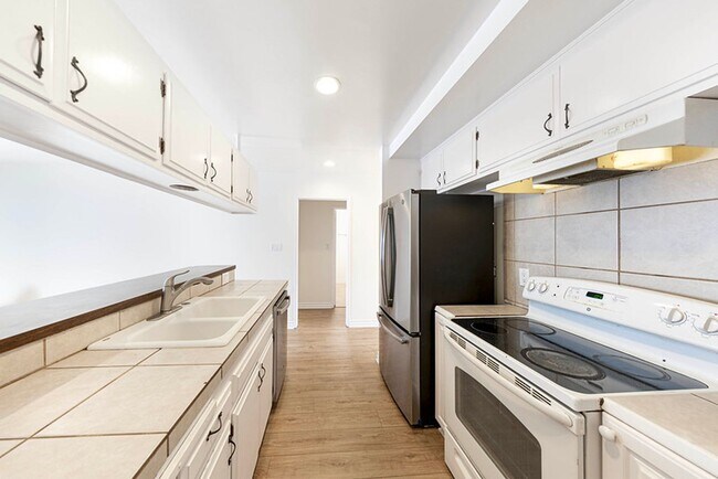 Foto del edificio - Updated 2 bed, 2 bath