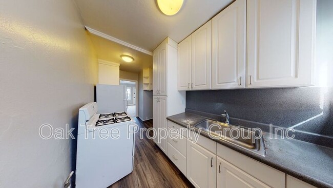 Foto del edificio - 2642 64th Ave