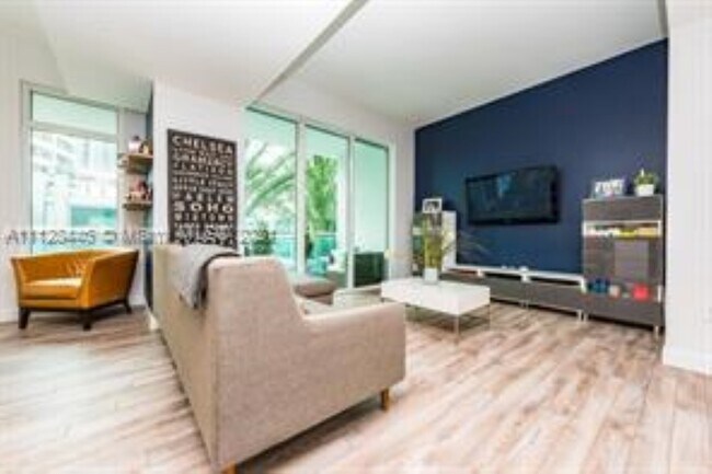 Foto del edificio - 950 Brickell Bay Dr