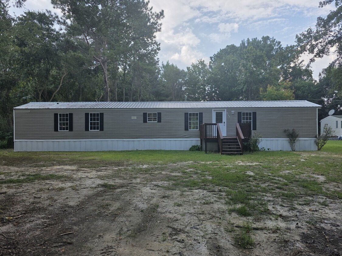 Foto principal - 1527 Middlepen Rd SE