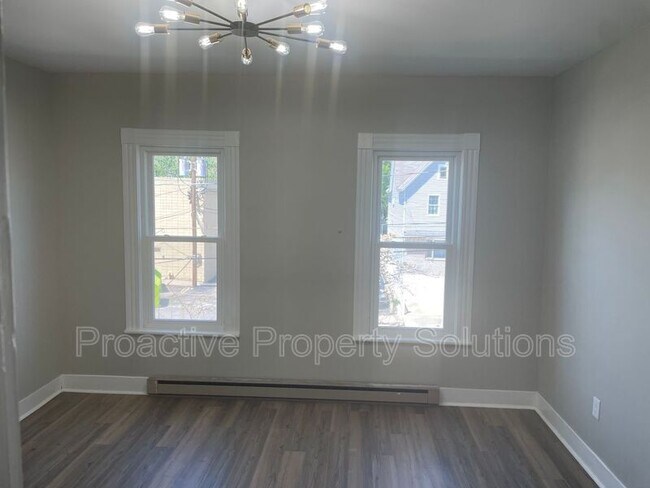 Foto del edificio - 114 N Lincoln Ave