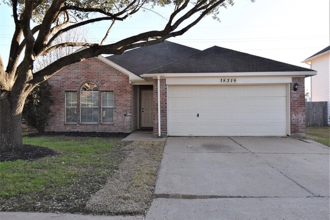Building Photo - 18319 Forest Dew Dr