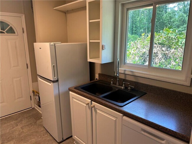 Foto del edificio - 7292 Westwood Lane Unit B