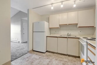 Building Photo - 4446 Reka Dr