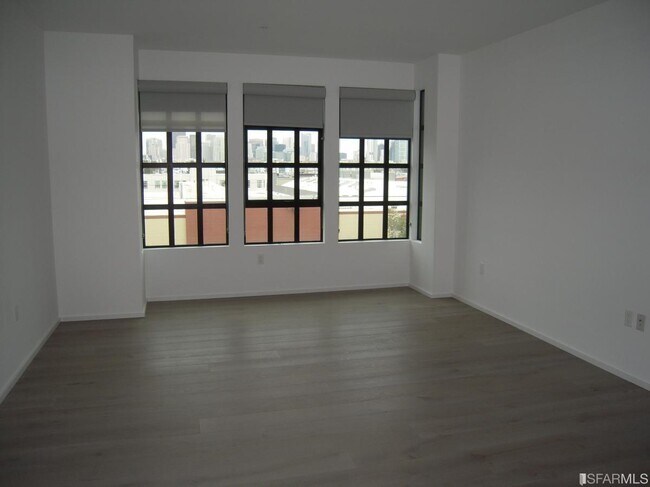 Building Photo - 415 De Haro St