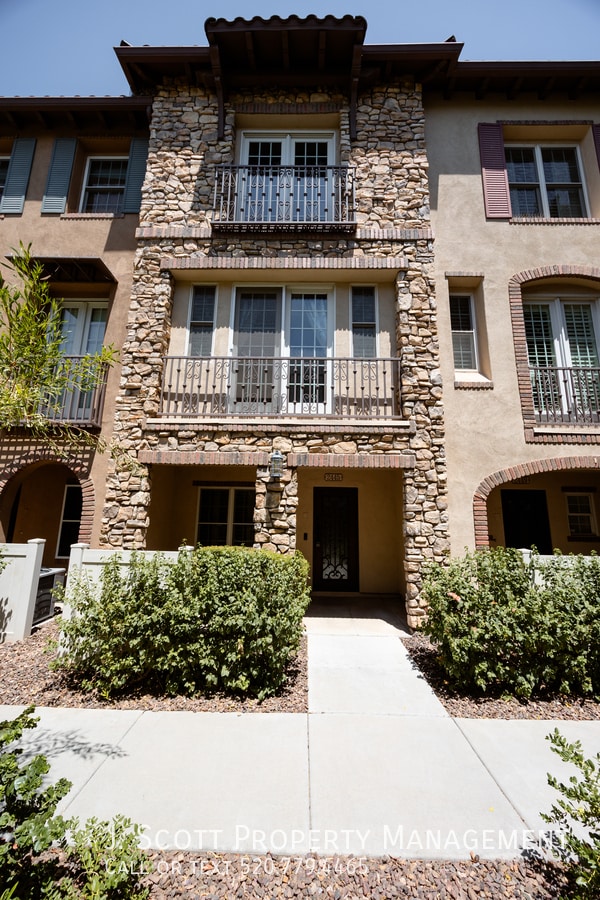 Photo - 2445 E Montecito Ave Townhome