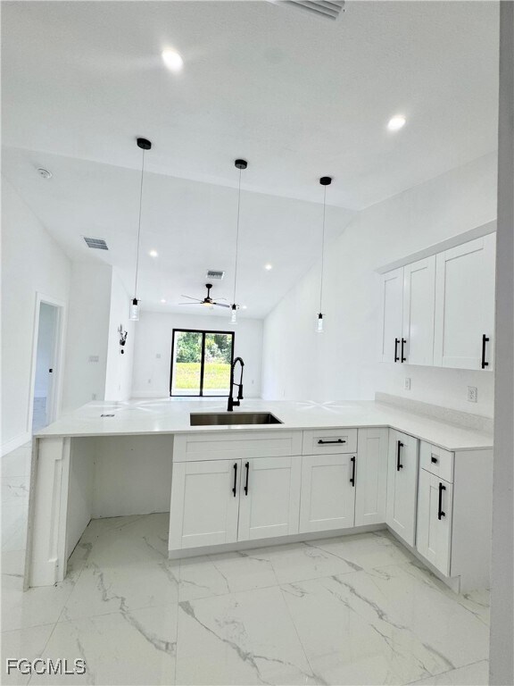 Foto del edificio - 670 Chemstrand St E