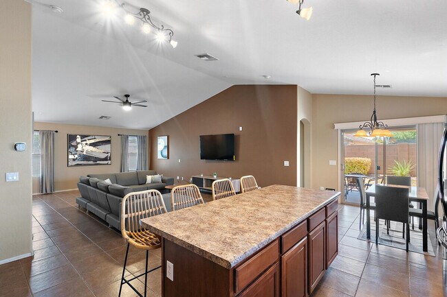 Foto del edificio - 2949 E Crescent Way