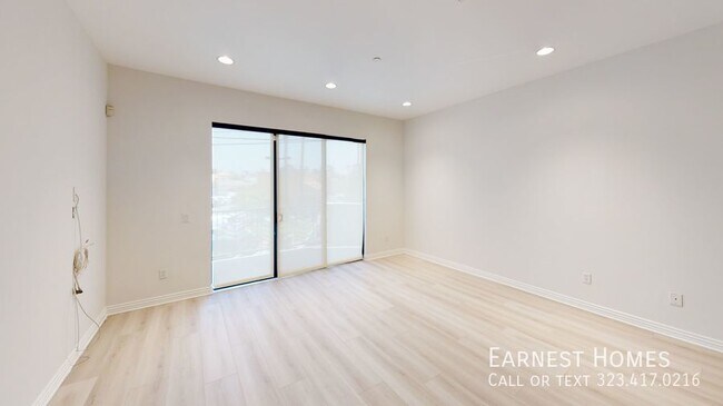 Foto del edificio - 230 S Jackson St #207 Glendale, CA 91205